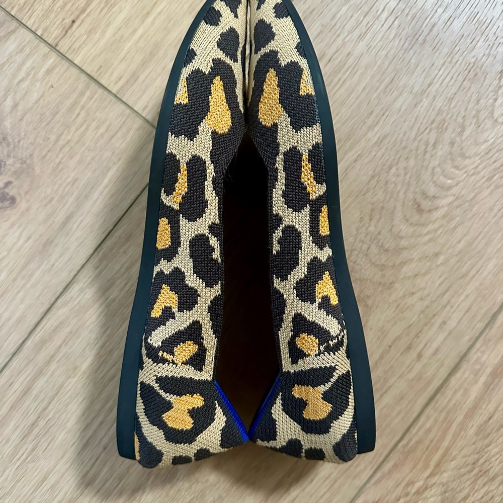 Rothy’s Leopard Print Women's “Point” flats - Picture 6 of 7